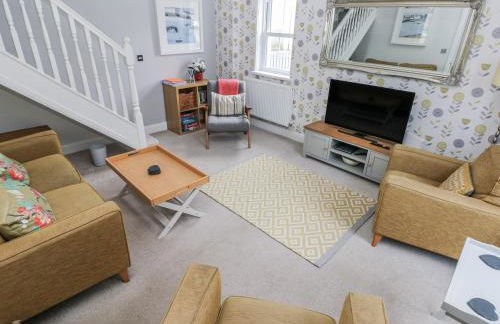 Crown Cottage - Photo 3