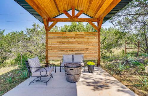 Recently Built Cabin with Pavilion in Granbury! - Foto 22