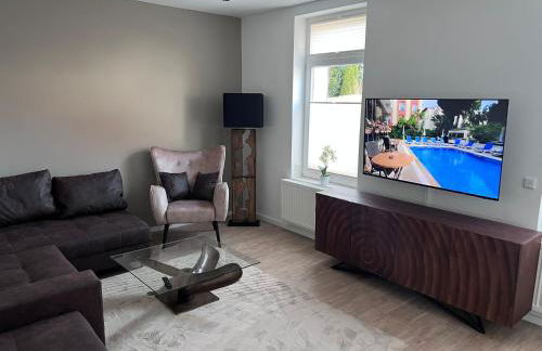 Güden Pearl Bhaven Deck 6 ,Exklusive große Wohnung,Hochwertige Ausstattung,Privatparkplatz & Carport,Großer Garten mit Gartenhaus,Langzeitaufenthalt - Foto 1