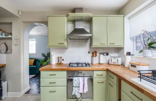 Pass the Keys Stylish Modern 3 bed house with Parking - Foto 9