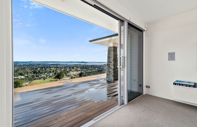 Tihi Retreat - Photo 18