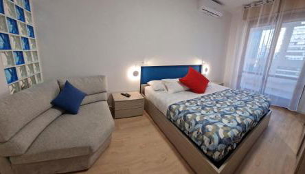 Naples Stay Inn - close to metro & all connections - Photo 3