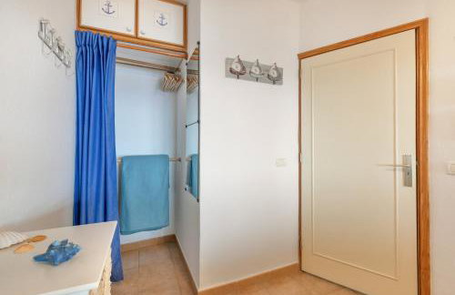 Seaside House With Heated Pool - Photo 11