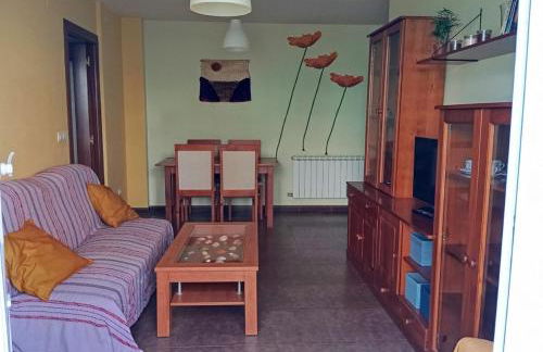 Familiar bajo con jardín en Gibaja - Foto 20