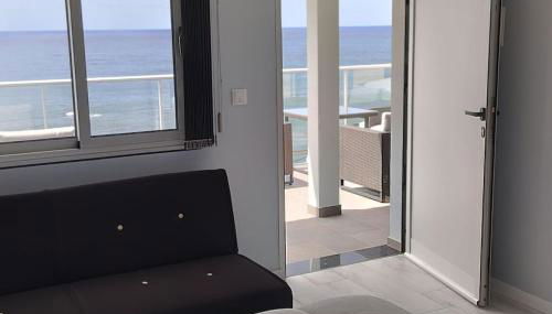 Apt 'A Gaioa' in 'The Cliff Coast Accomodation' - Photo 2