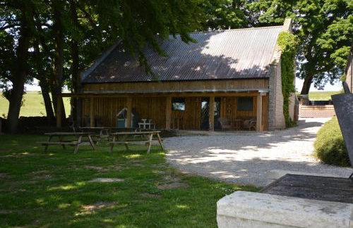 Haddon Grove Farm Cottages - Photo 5