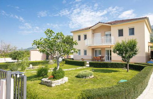 Awesome Home In Tugare With Kitchen - Foto 12