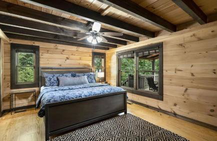 Waterfront 1-acre Private Dock, Hot Tub, Firepit Bankhead Lodge by Avantstay - Foto 50