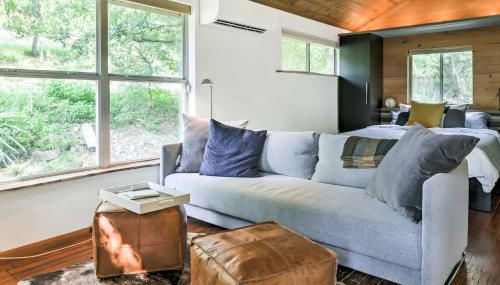 2 Mi to Dtwn Pet-Friendly Austin Studio with Yard - Foto 3