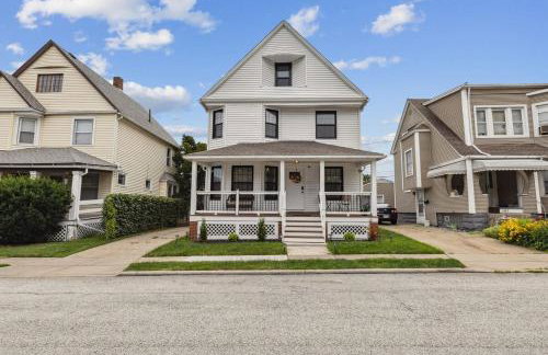 Luxury Olivewood Oasis - 13 mins to Cleveland - Foto 48