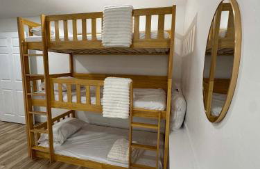 Large Off-Grid Luxury Cabin- creek land & views - Foto 37