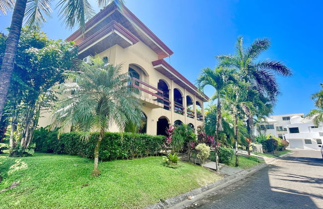 Mountain & Ocean View Retreat - Hermosa Palms 34 by RedAwning - Foto 1