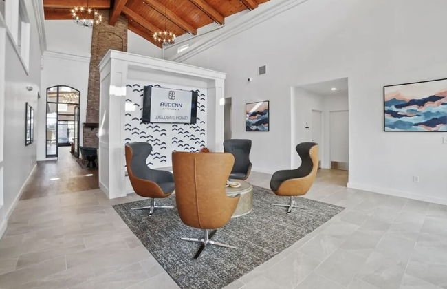 Glamorous 2B2BA with patio views and gym - Foto 2