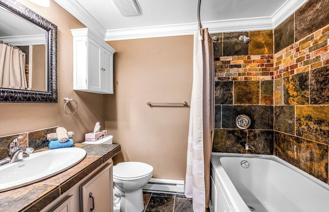 Winter Escape On Perfection Pool Hot Tub - Photo 10