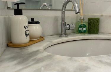 Apartamento encantador à 100 metros da Praia - Foto 41