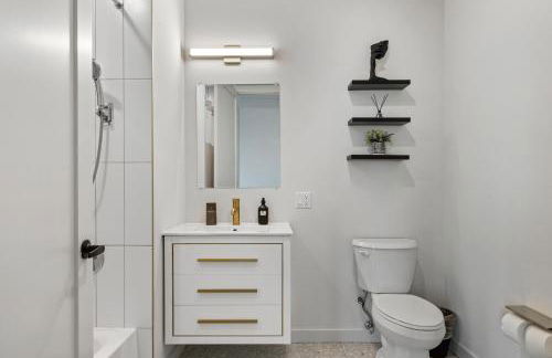 Upscale Views 2br Free Parkn, Walk 2 Train, 2bath - Foto 6