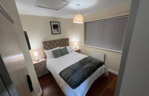 Big new house! 5BDR, sleeps 13, with parking - Foto 7