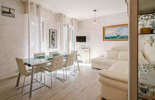 Giardino, Piscina e Posto Auto - Relax con Vista Mare - Foto 3