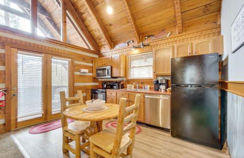 Honey Bear Pause Rural Escape with Porch and Hot Tub! - Foto 10