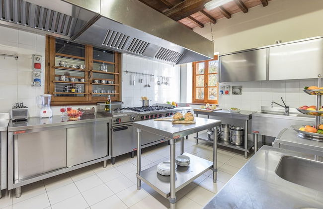 Tenuta Montiepoli 12 3 Emma Villas - Photo 3