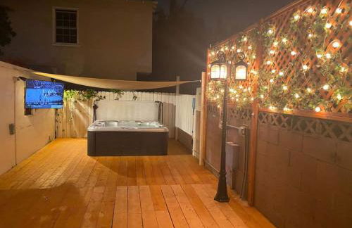 3 bedroom with Hot Tub and Video game console 10 minutes from Rodeo Drive Beverly Hills - Photo 12