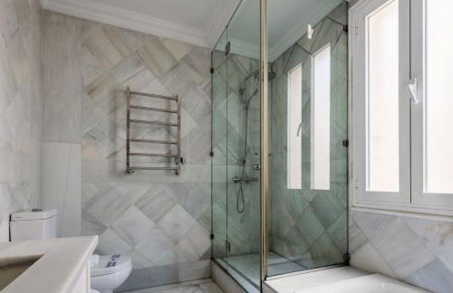 1 bedroom 1 bathroom furnished - Salamanca - Modern WTerrace - MintyStay - Photo 25