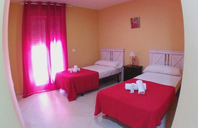 Apartamentos Turisticos Zahazar - Photo 18