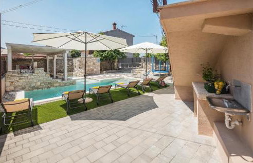 Cozy Home In Peresiji - Foto 20