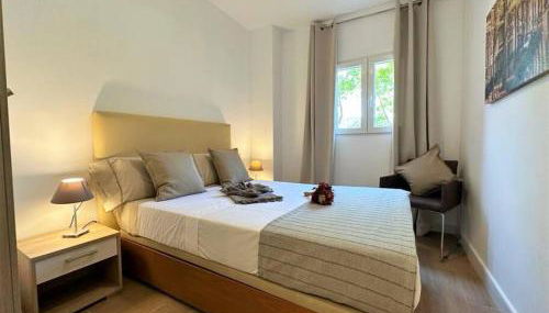 Your Poolside Paradise by the Sea - Foto 3