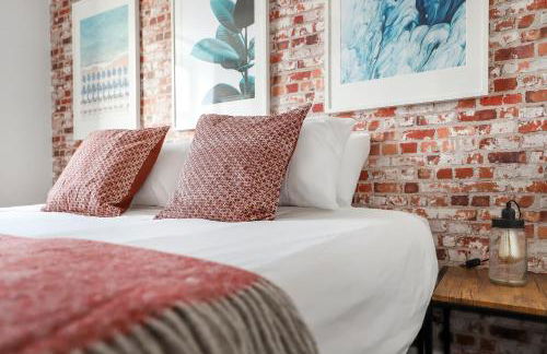 Executive Apartments - Photo 19