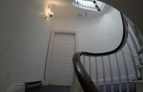 Historic 1869 Brownstone 15 min to NYC downtown - Foto 26