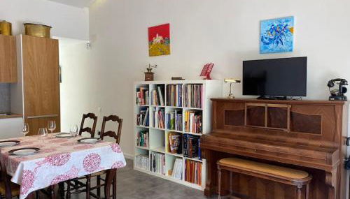 Bright airy family style 7 min walk to beach - Foto 2