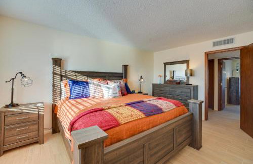 Adobe Home in Albuquerque with Covered Patio - Photo 12