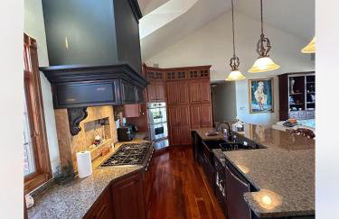 Affordable Luxury Mansion - Foto 12