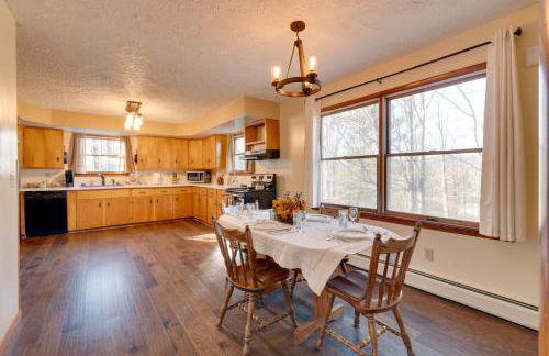 Peaceful Horseheads Hideaway with Deck and Yard! - Foto 10