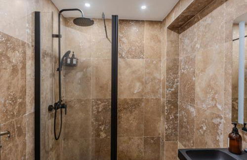 LE COCON- Jacuzzi & Sauna privés By SweetDreams - Foto 27