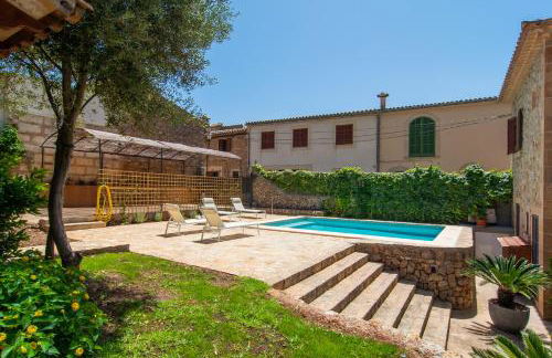 Fabulous Rural House with views to the mountains with swimming pool - Foto 5