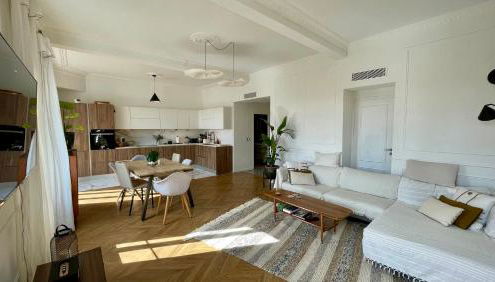Bright, Spacious 2 Bedroom Apartment, Walk to Beach & Old Town - Foto 4