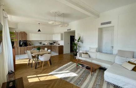Bright, Spacious 2 Bedroom Apartment, Walk to Beach & Old Town - Foto 4