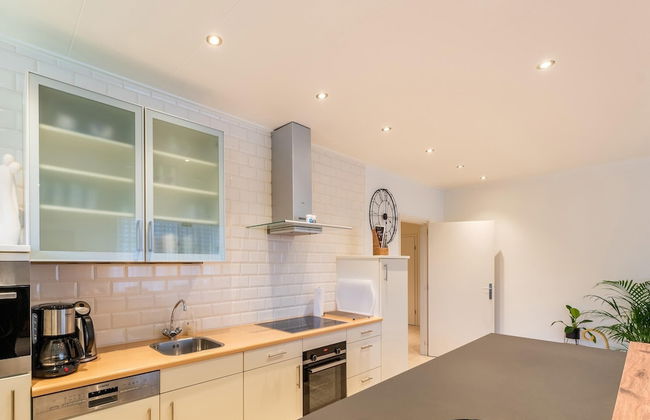 Farmhouse in the Achterhoek With hot tub and Beach Volleyball - Photo 17