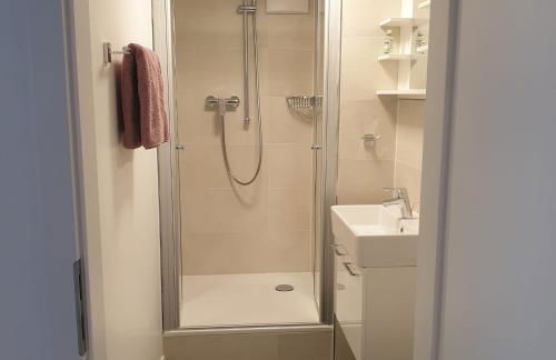 Schöne Souterrainwohnung in Seeshaupt - Foto 3