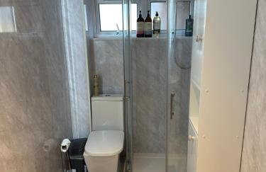 Spacious City Centre Apartment - Photo 17