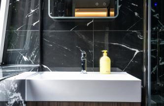 Amos Lodge Deluxe Accommodation - Photo 28