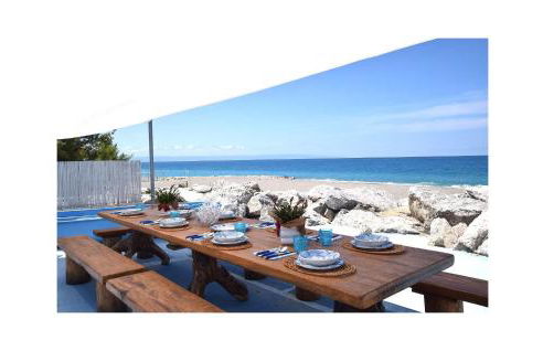 3 Bedroom Beautiful Home In Falerna - Foto 1