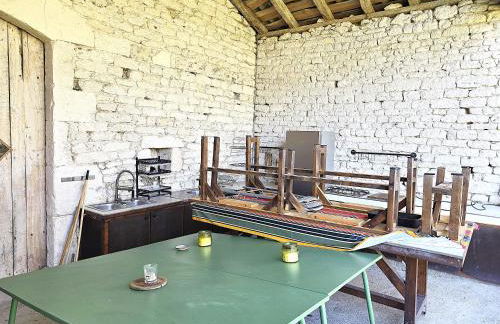 Magnifique ferme rénovée et sa piscine écologique - 15 personnes - 7 chambres - Foto 39