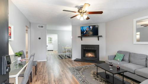 Freshly Renovated - Minutes from Downtown & BNA - Foto 3