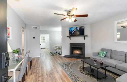 Freshly Renovated - Minutes from Downtown & BNA - Foto 3