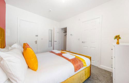NEW! Stylish 5-Bed Apartment in Stockton-on-tees by Stay With Us, Perfect for Contractors & Large Groups, FREE Parking! - Foto 6