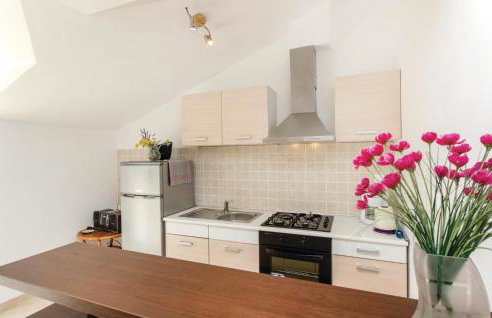 Four-Bedroom Holiday Home In Miljevci - Foto 29