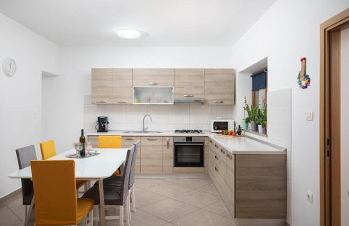 KUŽINIĆI - Foto 26